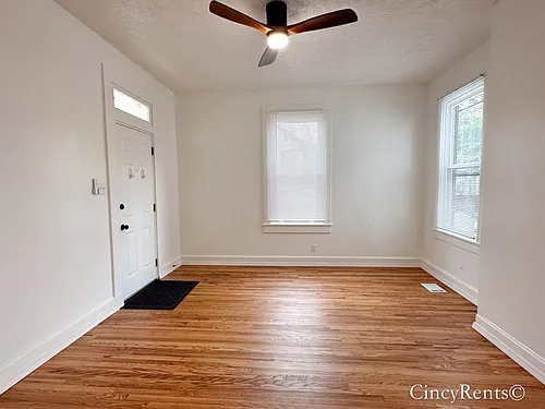 3715 Woodland Ave — Photo 2