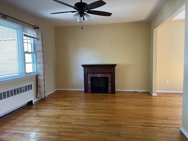 1st image of 715 Tulip Ave