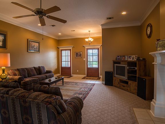 5th image of 14320 W Carriage Cir