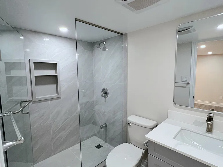 133 Jinnah Ave #BASEMENT — Photo 5