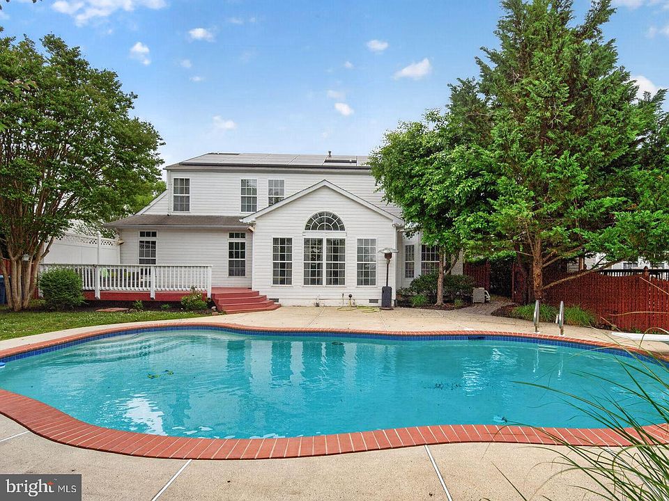 1st image of 479 Creeks End Ln