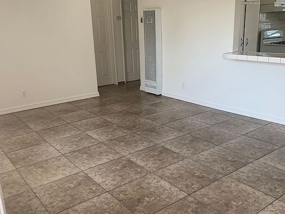 4th image of 4128-4130 N Rowland Ave #4128-3/4C