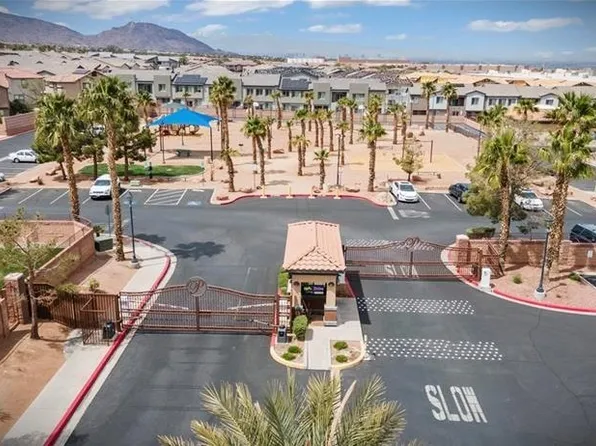 1076 Country Coach Dr, Henderson, NV 89002