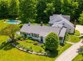 19 Taunton Hill Rd, Newtown, CT 06470