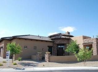 883 W Armstrong Way, Chandler, AZ 85248