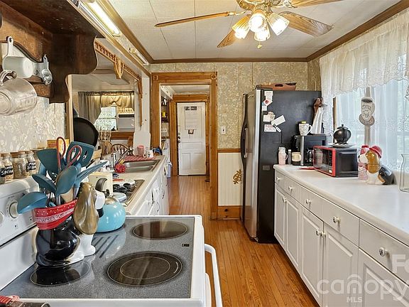 18th image of 387 Beulah Rd