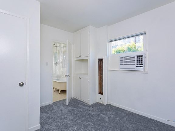 5th image of 343 Sturtevant Dr #343B