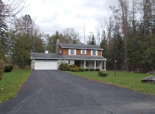 135 Fleetwood St, Presque Isle, ME 04769