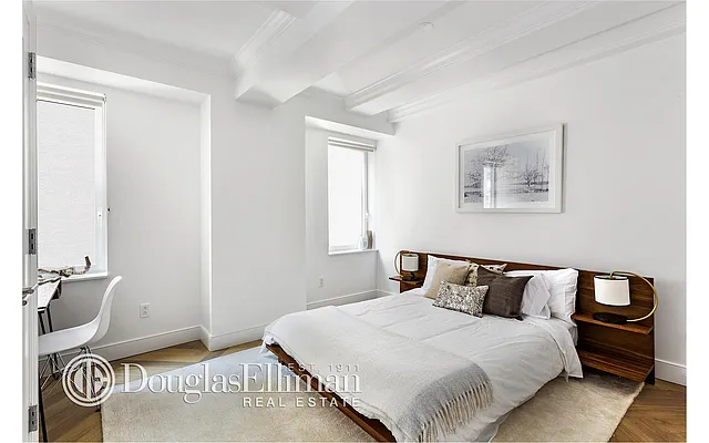 Rented by Douglas Elliman | media 23