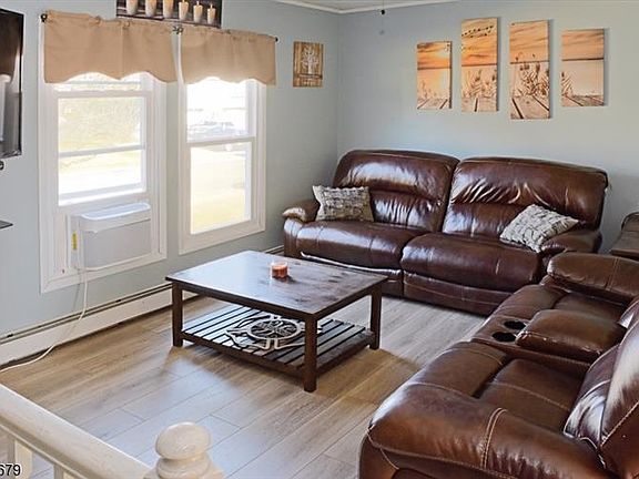 5th image of 25 Birch Dr