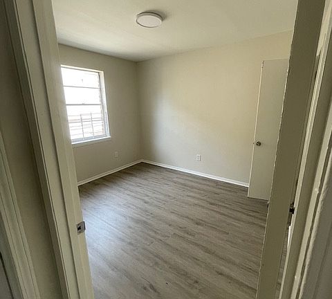 5th image of 605 E McLemore Ave APT 8