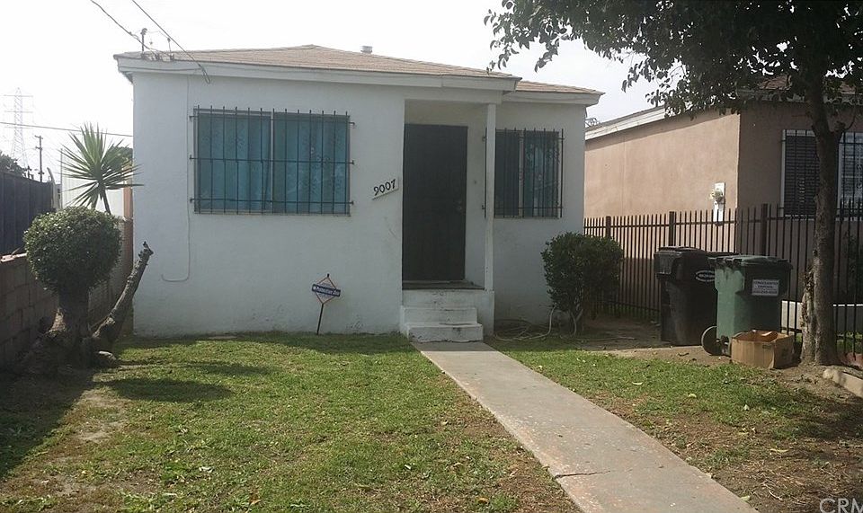 1st image of 9007 S Fir Ave