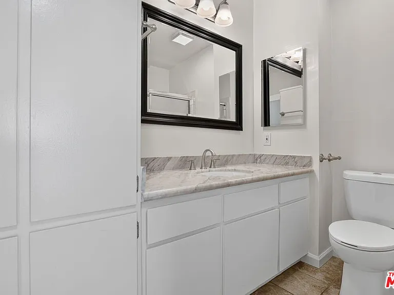311 Montana Ave #302 — Photo 21