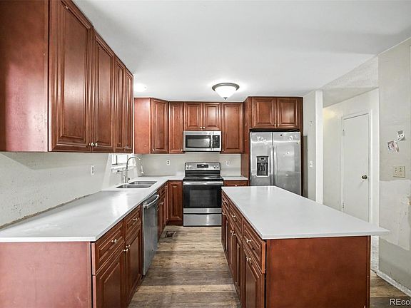 3rd image of 15418 E Oxford Avenue