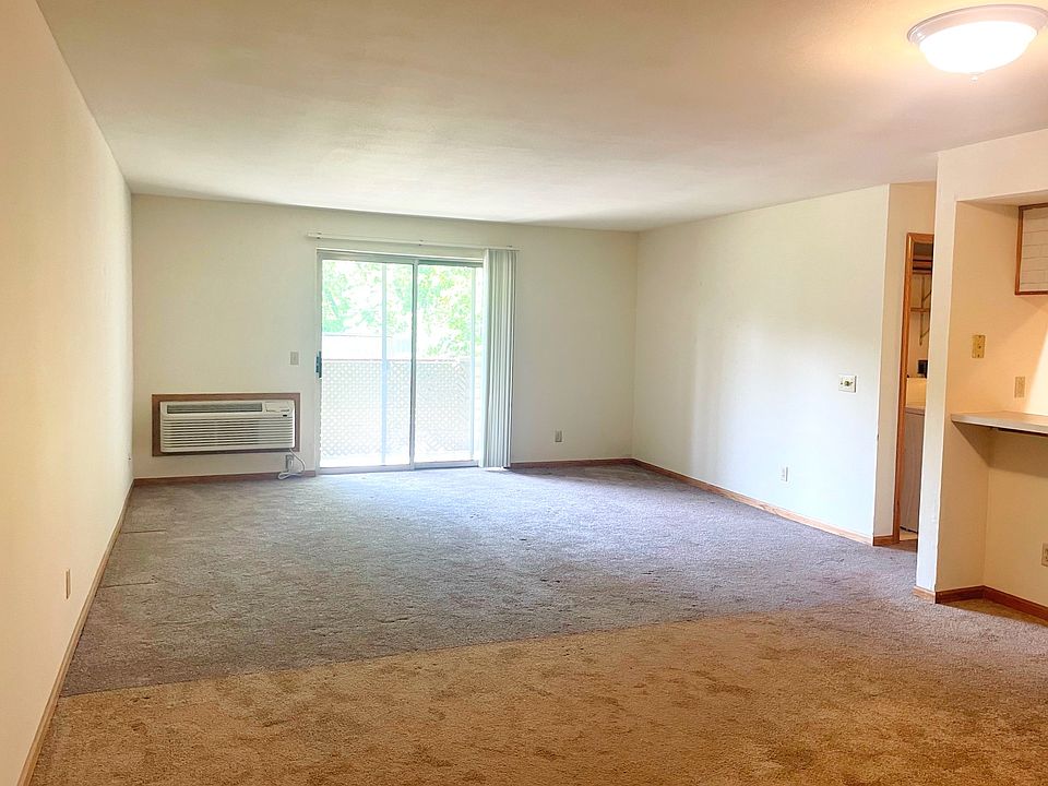 Living-DIning, Patio