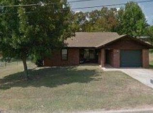 601 N Bock St, Broken Bow, OK 74728