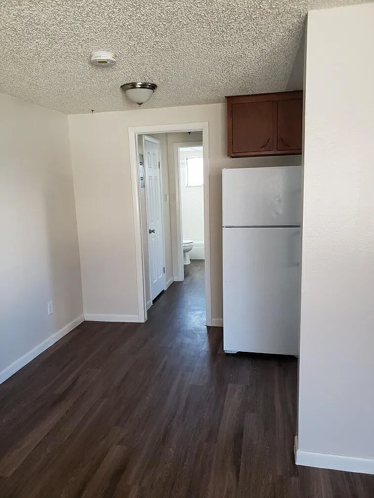 1 bed, 590 sqft, $1,200 — Photo 3
