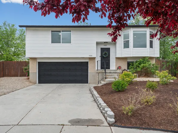 3585 W Silverglen Cir, Salt Lake City, UT 84129