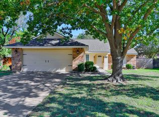 3716 Chittam Ln, Bedford, TX 76021