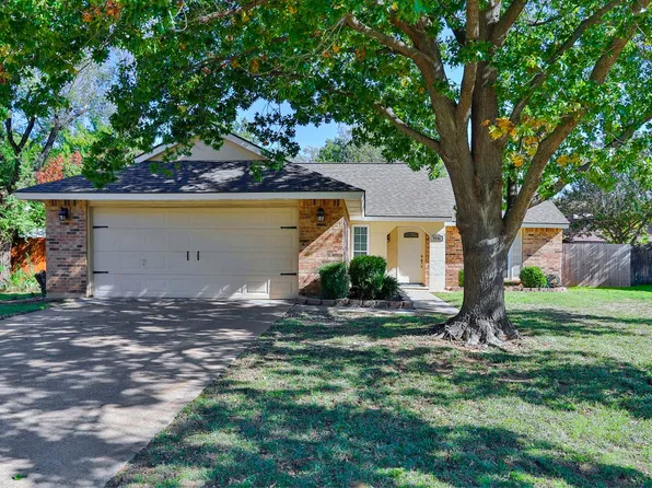 3716 Chittam Ln, Bedford, TX 76021