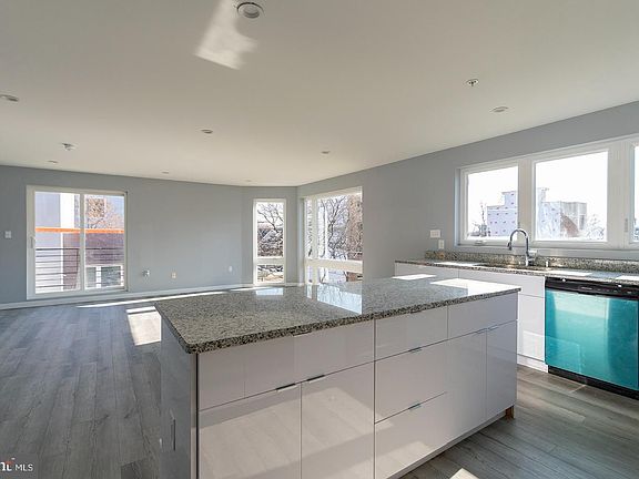 3rd image of 808 W Norris St #D