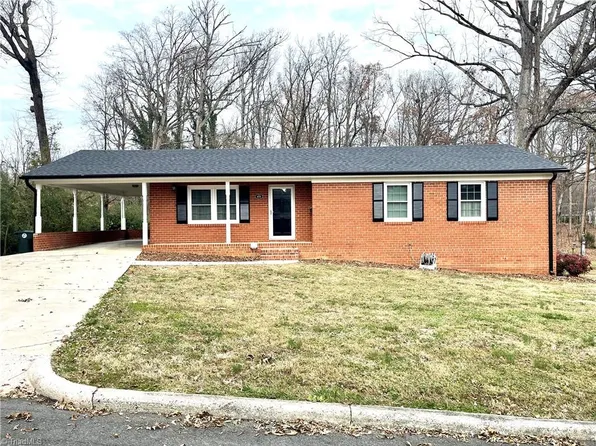 451 Lindsey Ave, Asheboro, NC 27203