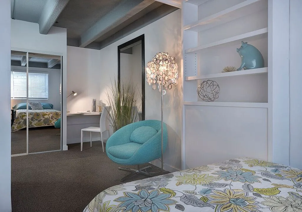 Sterling Boulder Apartments - Student Living — Photo 2
