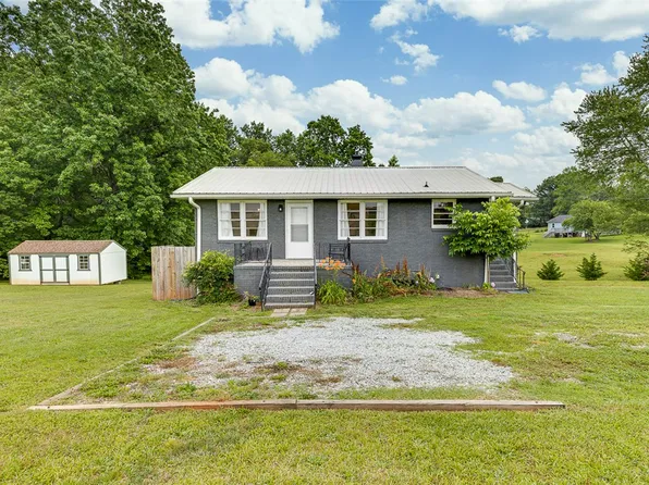 1126 N Highway 25, Travelers Rest, SC 29690