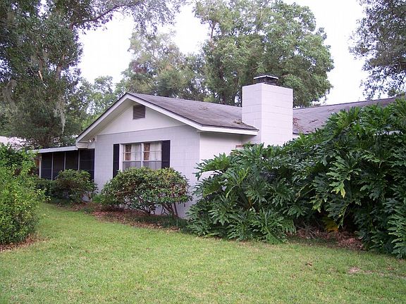 2nd image of 2229 Poinsettia Ln