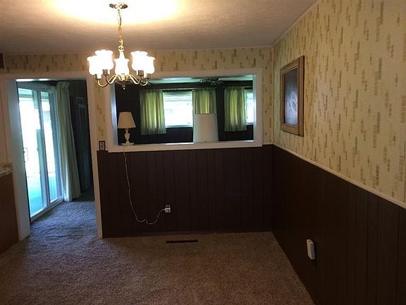 4th image of 2271 Adrian Ct