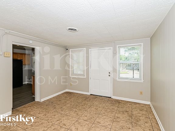 2nd image of 1180 Bradbury Dr