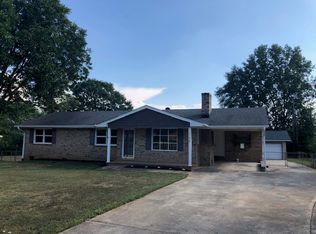702 Windwood Dr, Gastonia, NC 28056