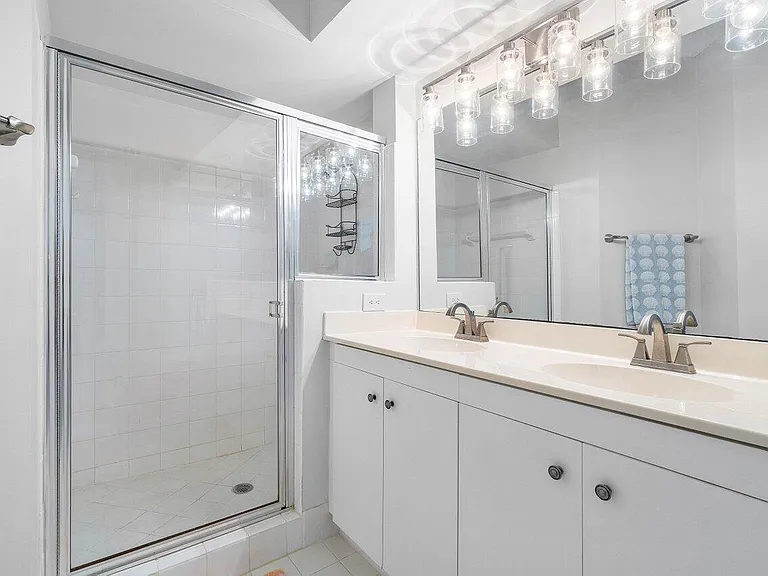 2408 Tuscany Way #2408 — Photo 18