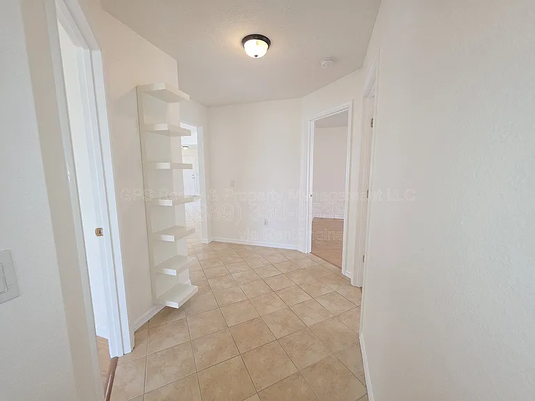 752 Sonja Cir — Photo 15