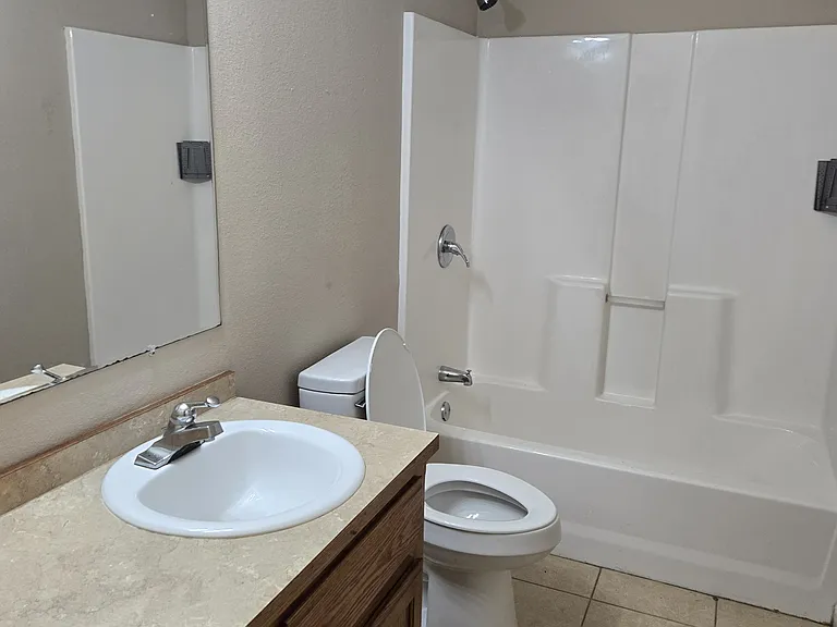 115 Valentina Dr — Photo 6