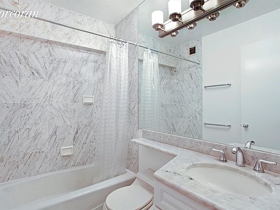 4th image of 45 E 25th St APT 9D