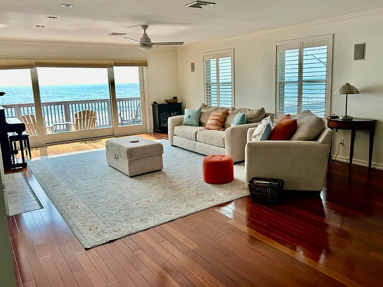 871 Ocean Blvd — Photo 3