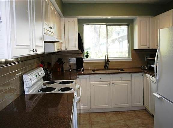 3rd image of 2949 Shamrock St S #4E