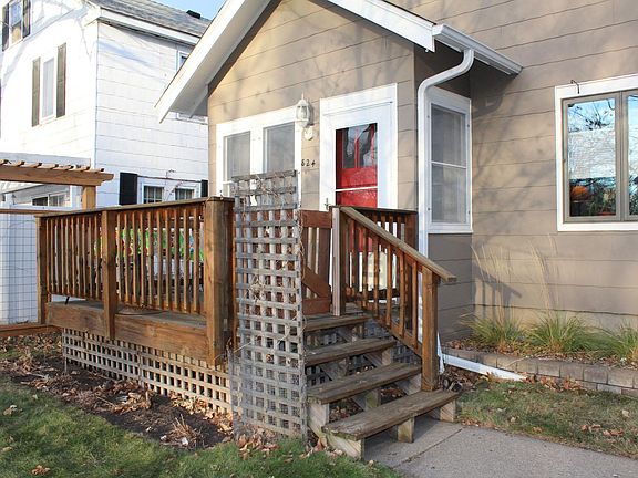 2nd image of 824 6th Ave N