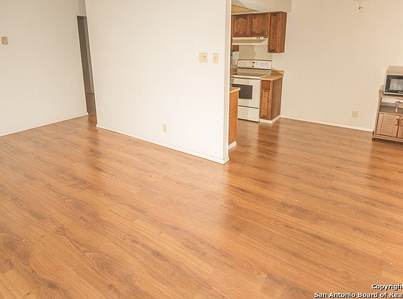 4th image of 6130 Sunset Haven St