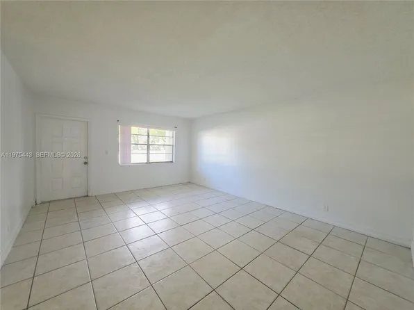 4160 NW 21st St APT D124, Lauderhill, FL 33313