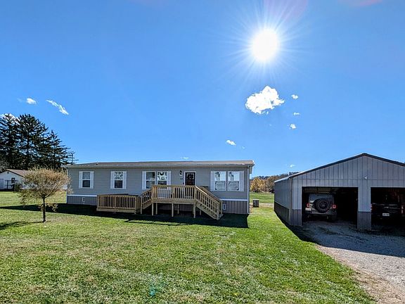 3rd image of 2141 Carroll St