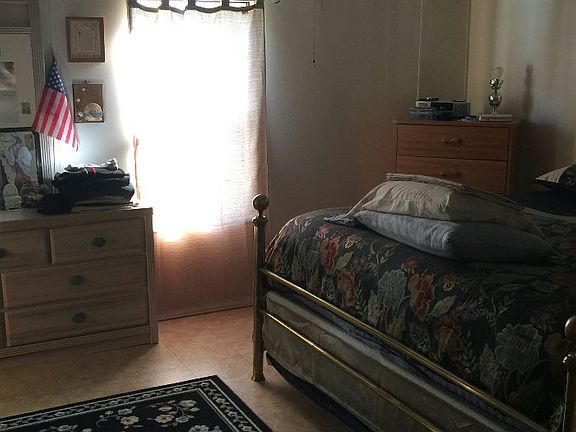 3rd image of 251 SE Scarlett Way