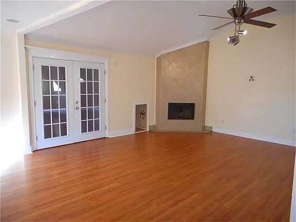 5th image of 2257 Breckenridge Dr