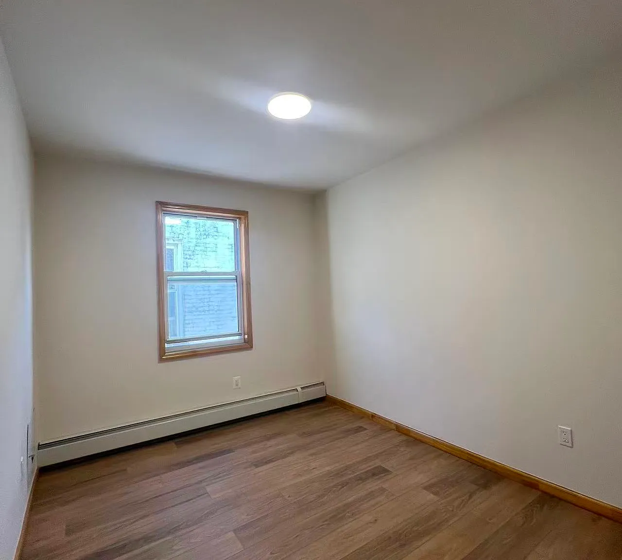 1652 Dahill Rd — Photo 1