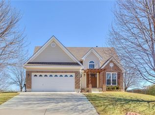 17805 Mandi Ln, Weston, MO 64098