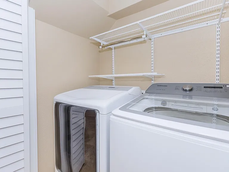Kempwood Place Townhomes — Photo 10