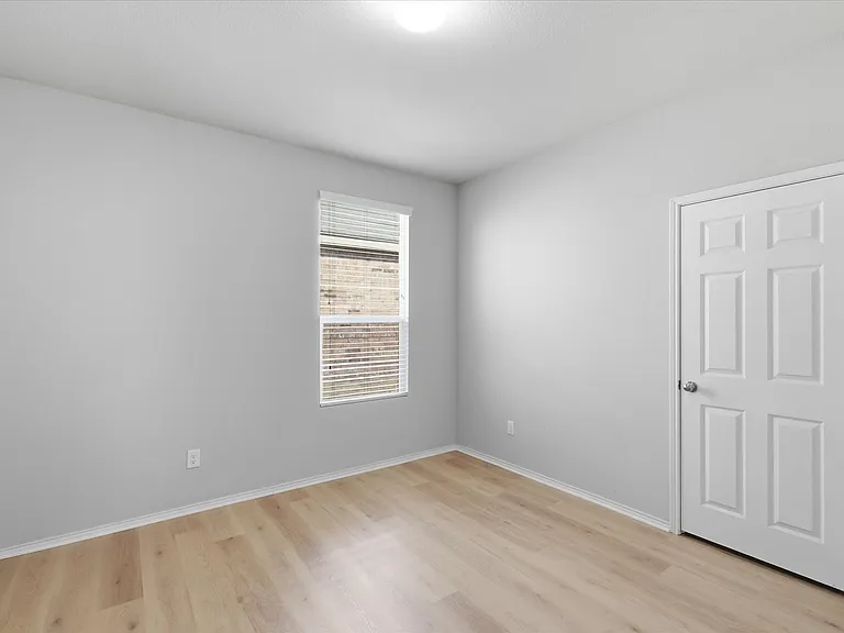 3116 Layla Creek Dr — Photo 17
