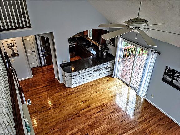 3rd image of 5991 N Arden Dr