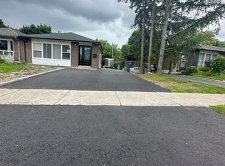 199 Avondale Blvd UNIT 2, Brampton, ON L6T 1J1